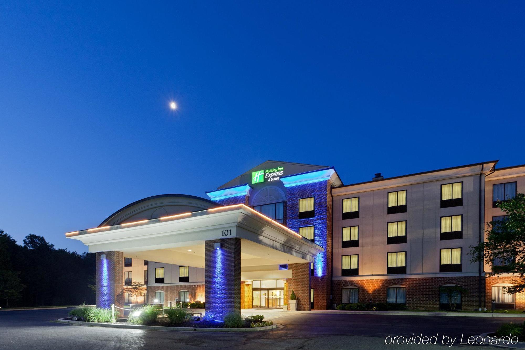 Holiday Inn Express Hotel & Suites-North East By Ihg Zewnętrze zdjęcie