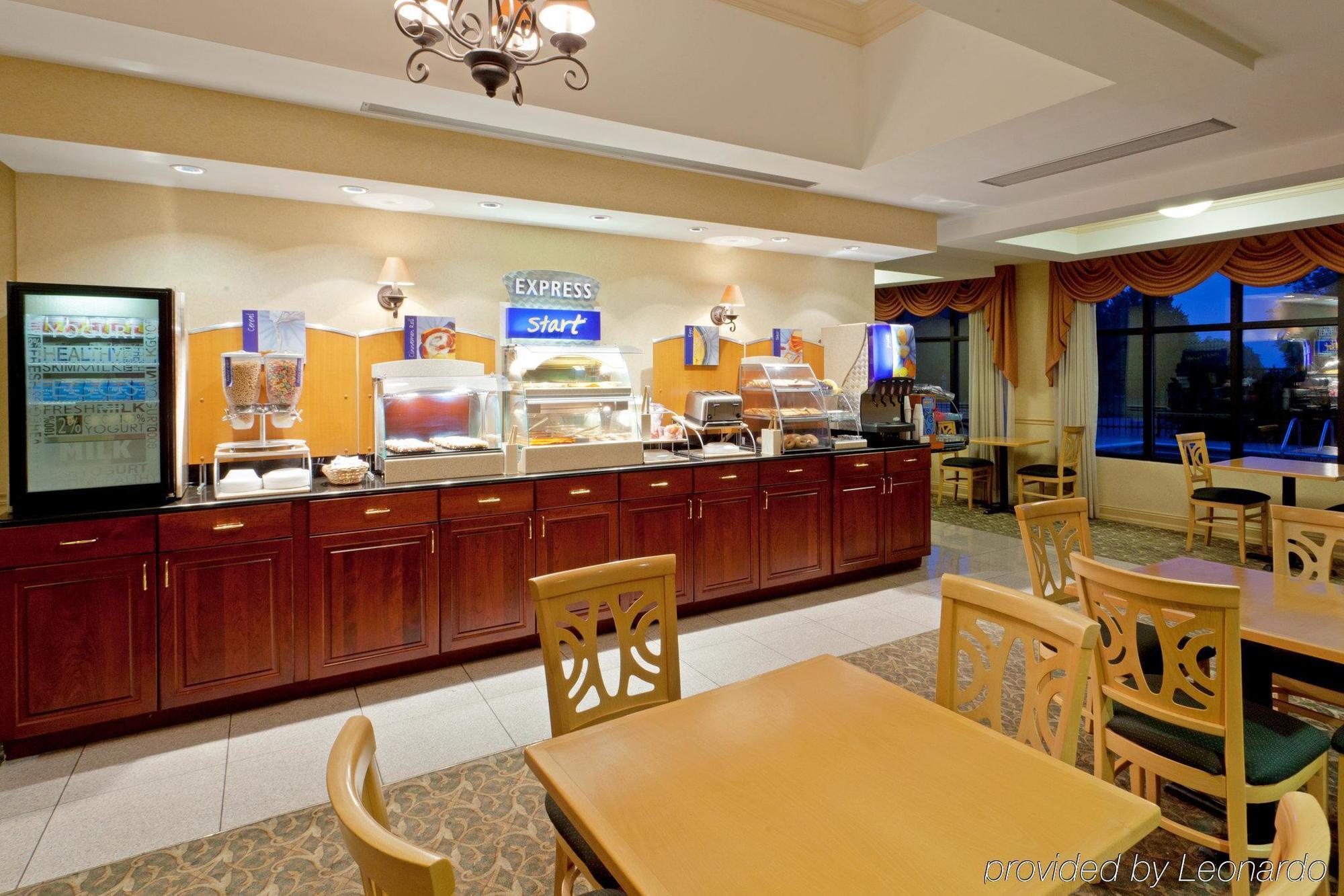 Holiday Inn Express Hotel & Suites-North East By Ihg Restauracja zdjęcie
