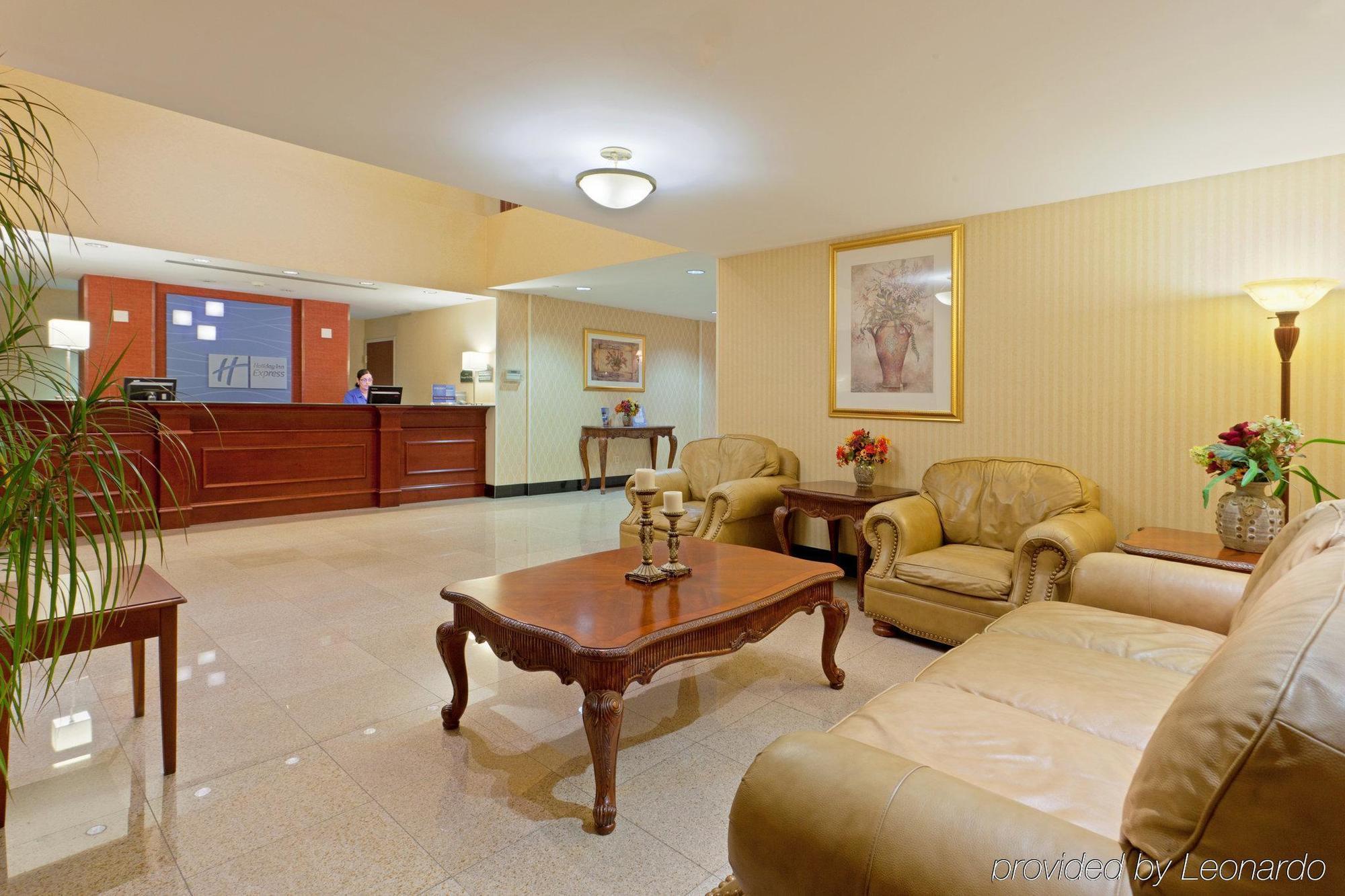 Holiday Inn Express Hotel & Suites-North East By Ihg Wnętrze zdjęcie